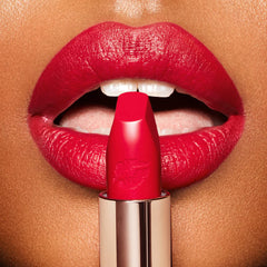 HOT LIPS 2 - PATSY RED