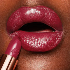 HOT LIPS 2 - AMAZING AMAL