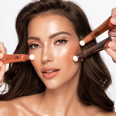 BEAUTY LIGHT WAND & HOLLYWOOD CONTOUR KIT - MUST-HAVE CHEEK KIT