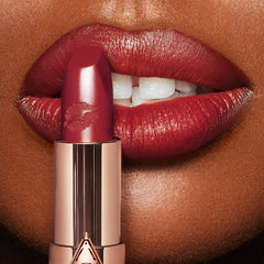 HOT LIPS 2 - VIVA LA VERGARA